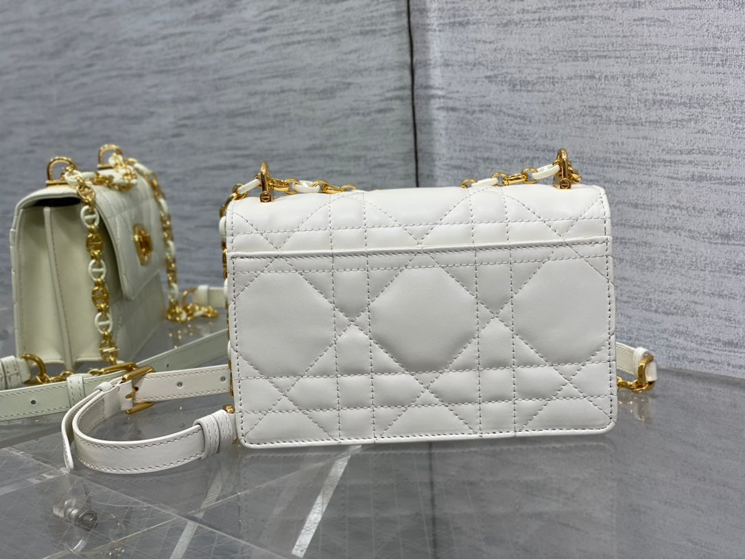 Luxury Diormiss caro mini 18 white calfskin