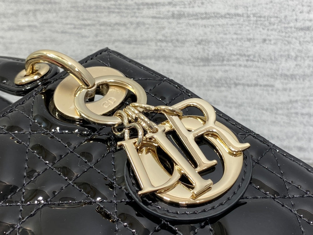 Luxury Diormini lady 17 black patent calfskin