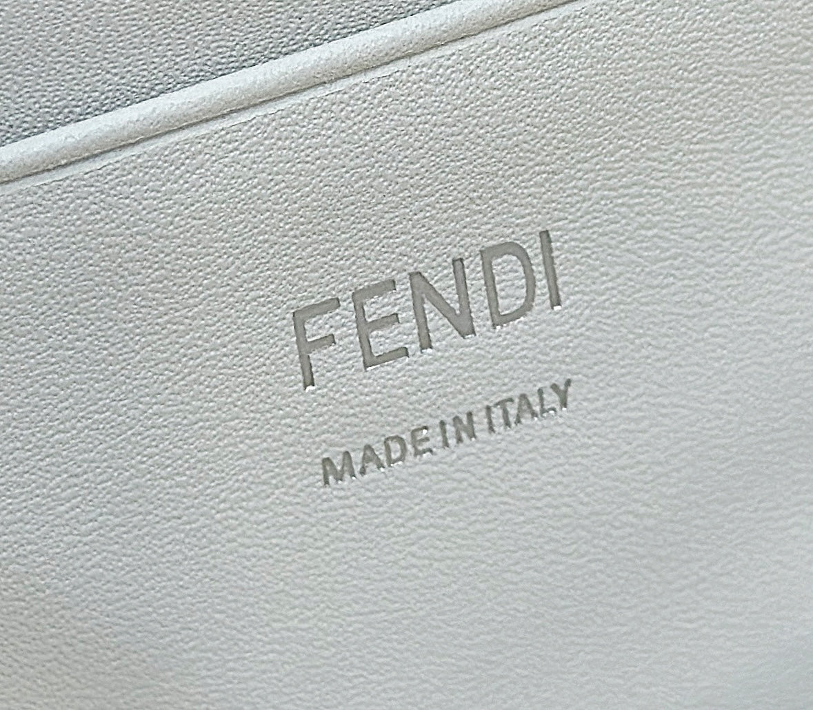 Luxury FendiLuxury Fendi19 BAGUETTE BAG IN BLACK MIX WHITE CANVAS WITH GOLD HARDWARE