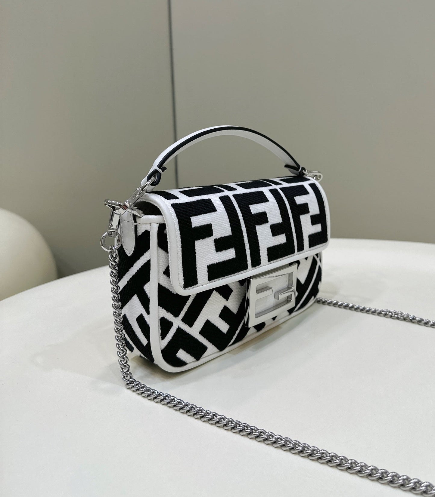 Luxury FendiLuxury Fendi19 BAGUETTE BAG IN BLACK MIX WHITE CANVAS WITH GOLD HARDWARE