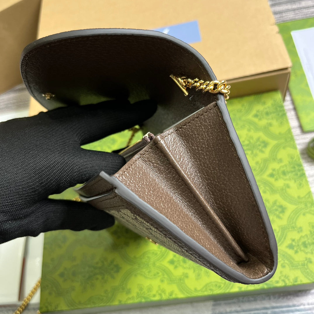 Luxury Gucci BLONDIE SHOULDER BAG 21 IN BEIGE MONOGRAM CANVAS AND DARK BROWN CALFSKIN TRIM GOLD HARDWARE