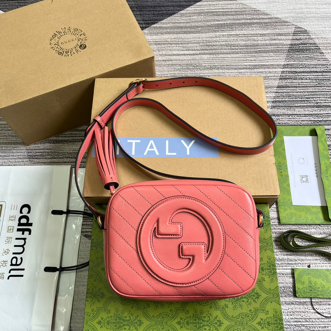 Luxury Gucci GG BLONDIE SMALL 21 SHOULDER BAG IN DARK PINK CALFSKIN