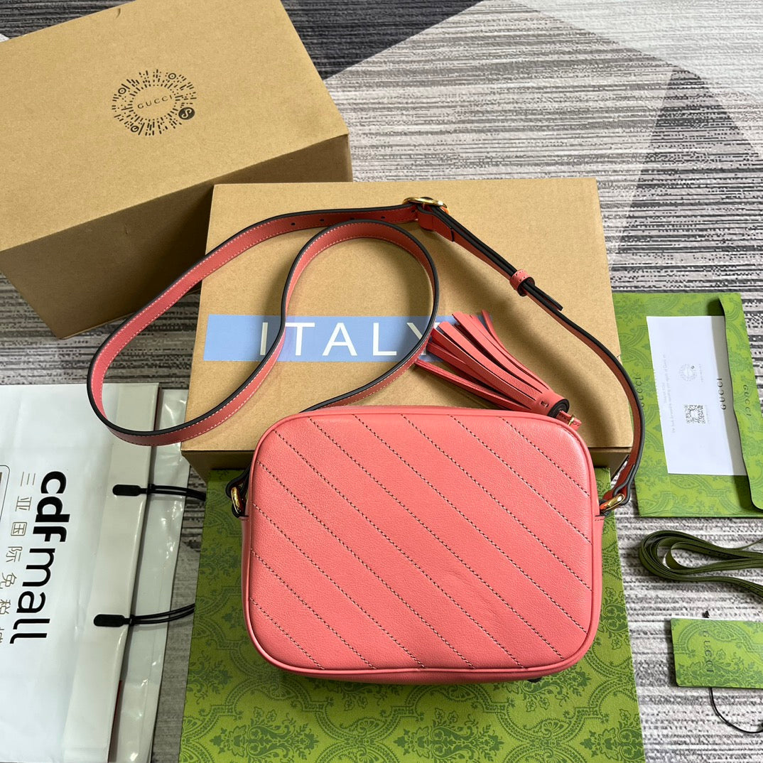 Luxury Gucci GG BLONDIE SMALL 21 SHOULDER BAG IN DARK PINK CALFSKIN