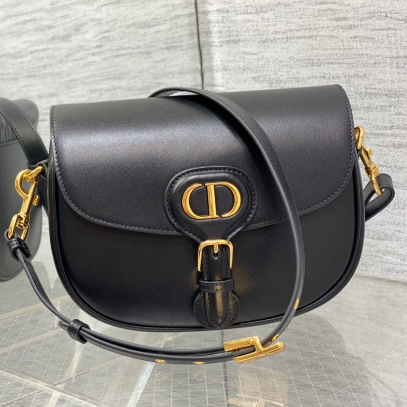 Luxury DiorMEDIUM BOBBY 22CM BLACK CALFSKIN GOLD HARDWARE
