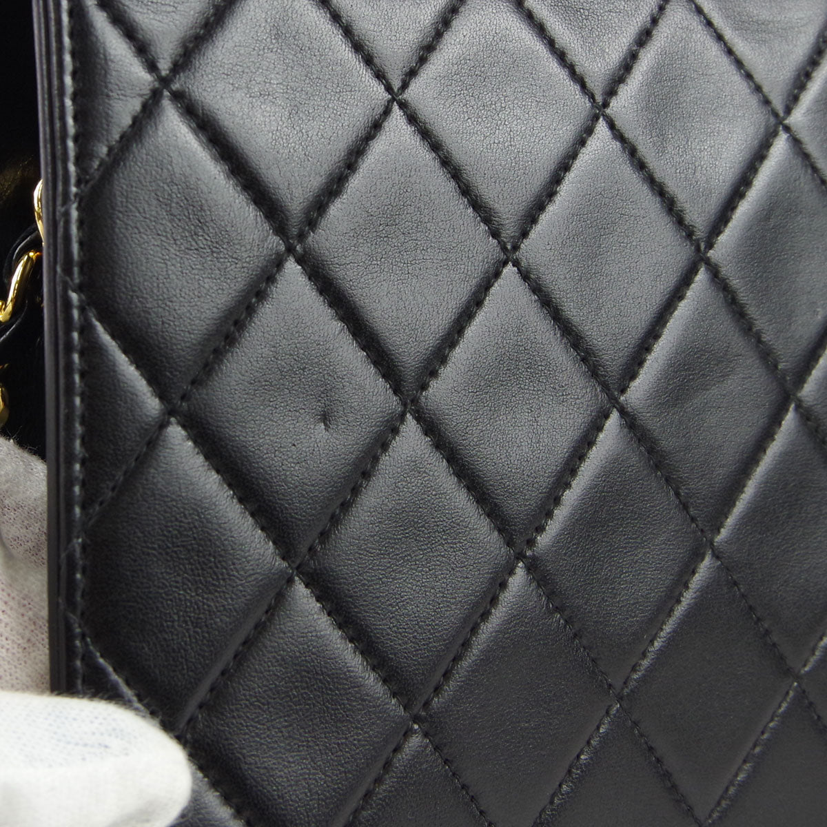CHANEL Classic Flap Single Chain Shoulder Bag Black Lambskin 67723