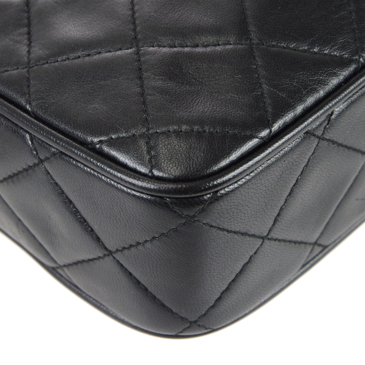 Luxury Chanel Chain Shoulder Bag Black Lambskin 68047