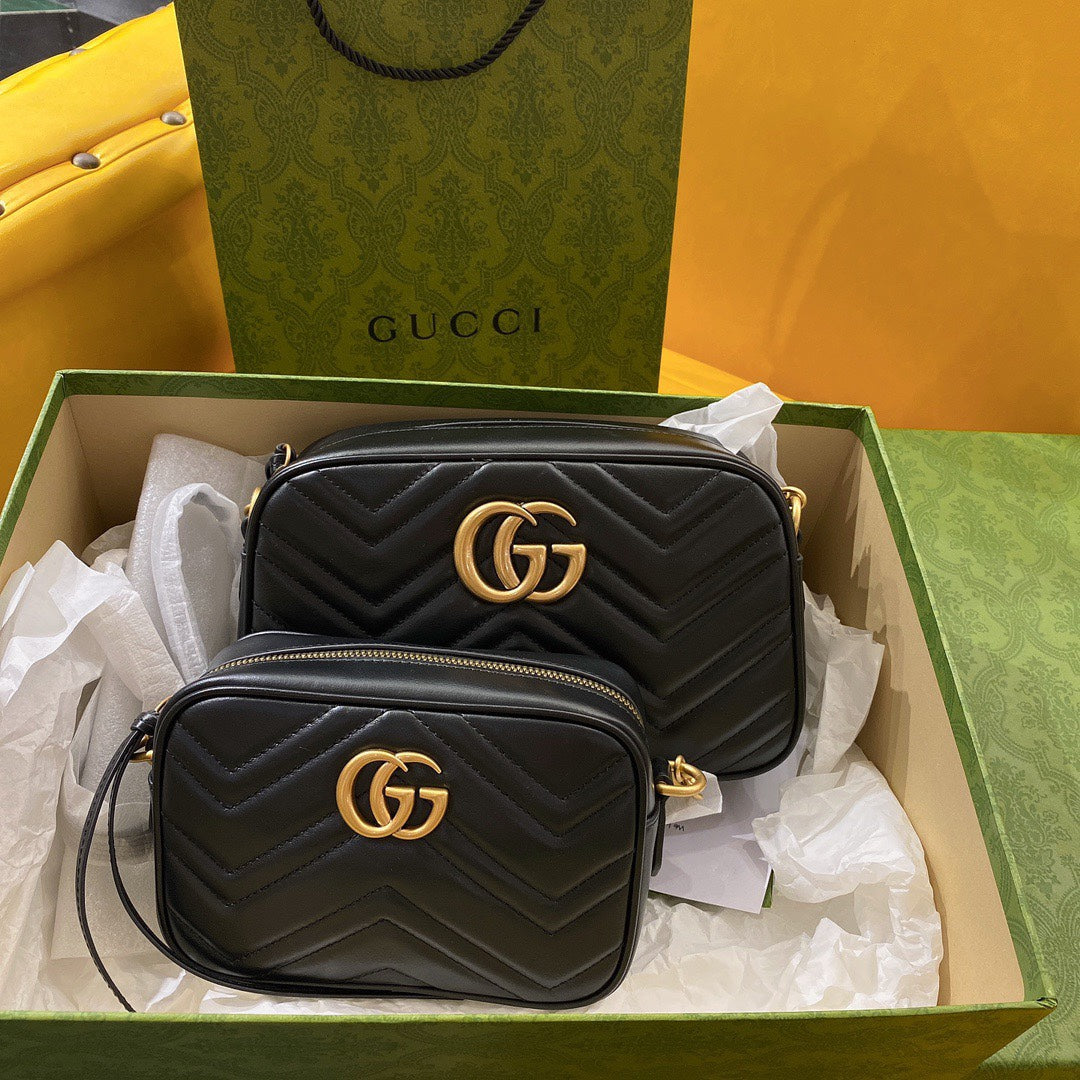 Luxury Gucci GG MINI 18 MARMONT MATELASSÉ BLACK CALFSKIN WITH GOLDEN LOGO