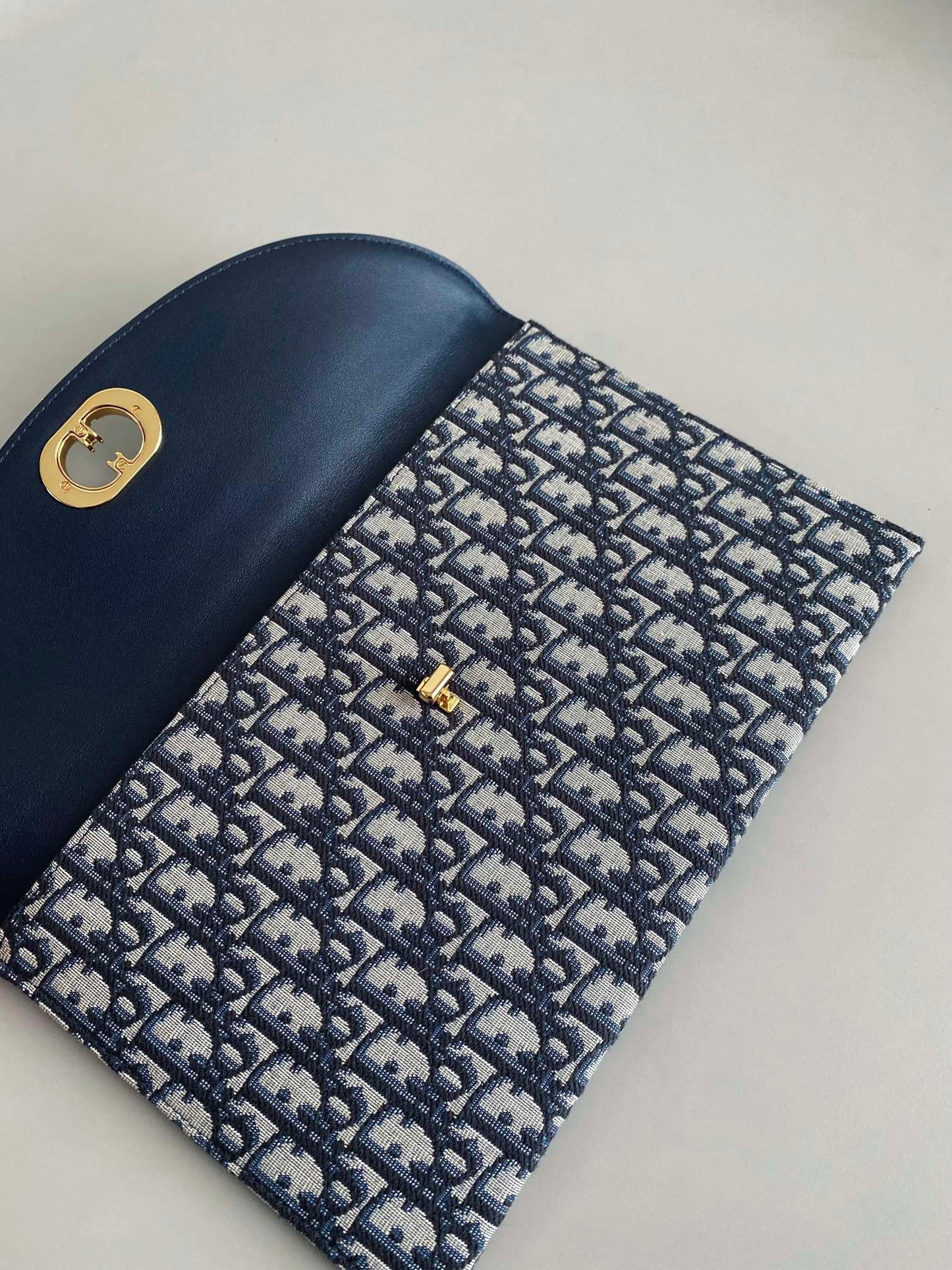 Luxury Dior30 CLUTCH BAG IN BLUE OBLIQUE JACQUARD
