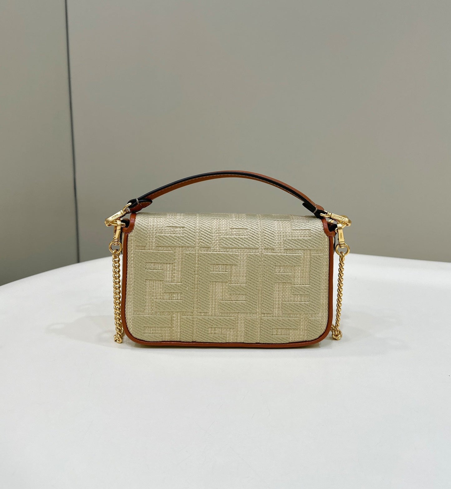 Luxury FendiLuxury Fendi19 BAGUETTE BAG IN FLAX YELLOW CANVAS WITH GOLD HARDWARE