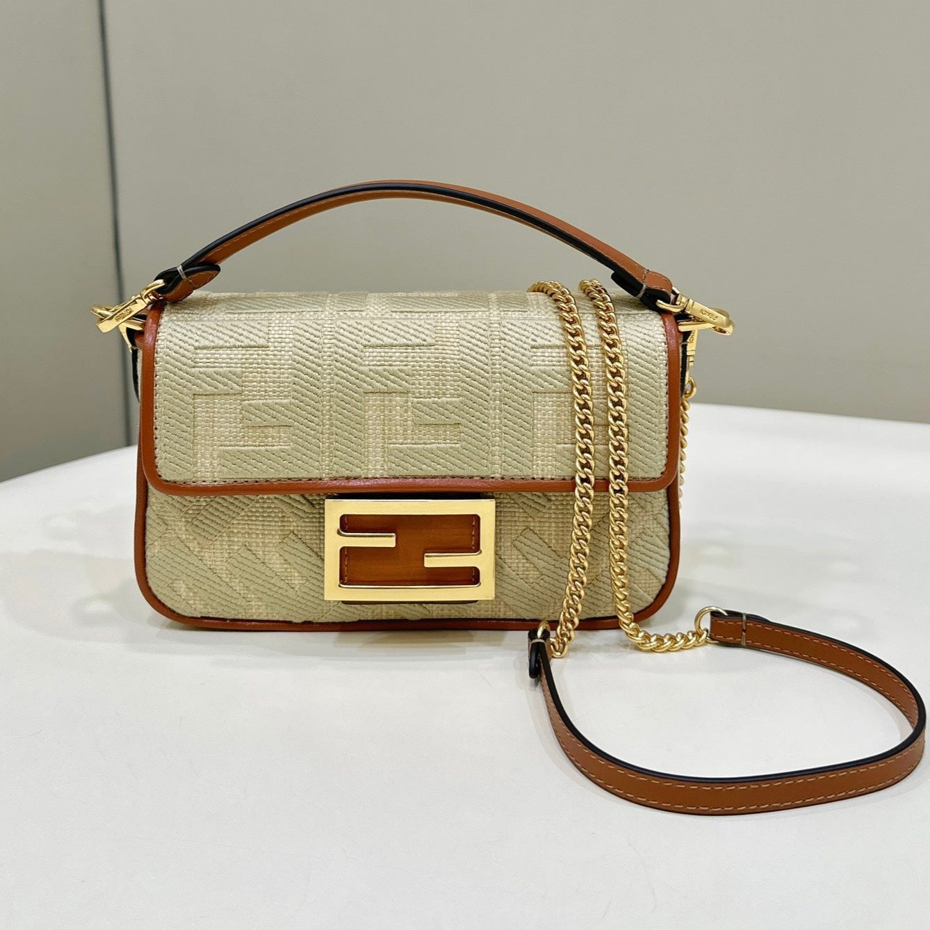 Luxury FendiLuxury Fendi19 BAGUETTE BAG IN FLAX YELLOW CANVAS WITH GOLD HARDWARE