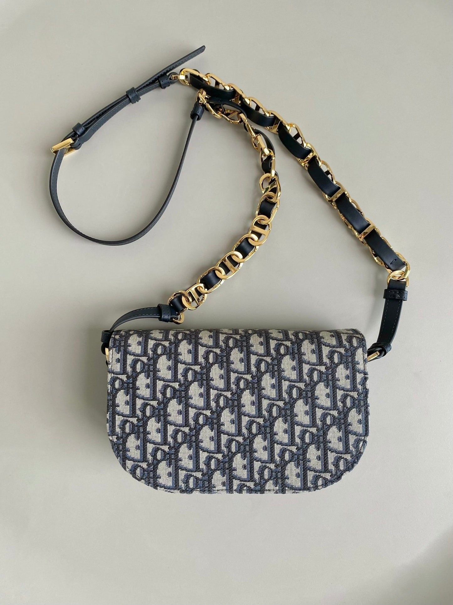 Luxury DiorSIGNATURE HOBO 21 BAG IN BLUE OBLIQUE JACQUARD