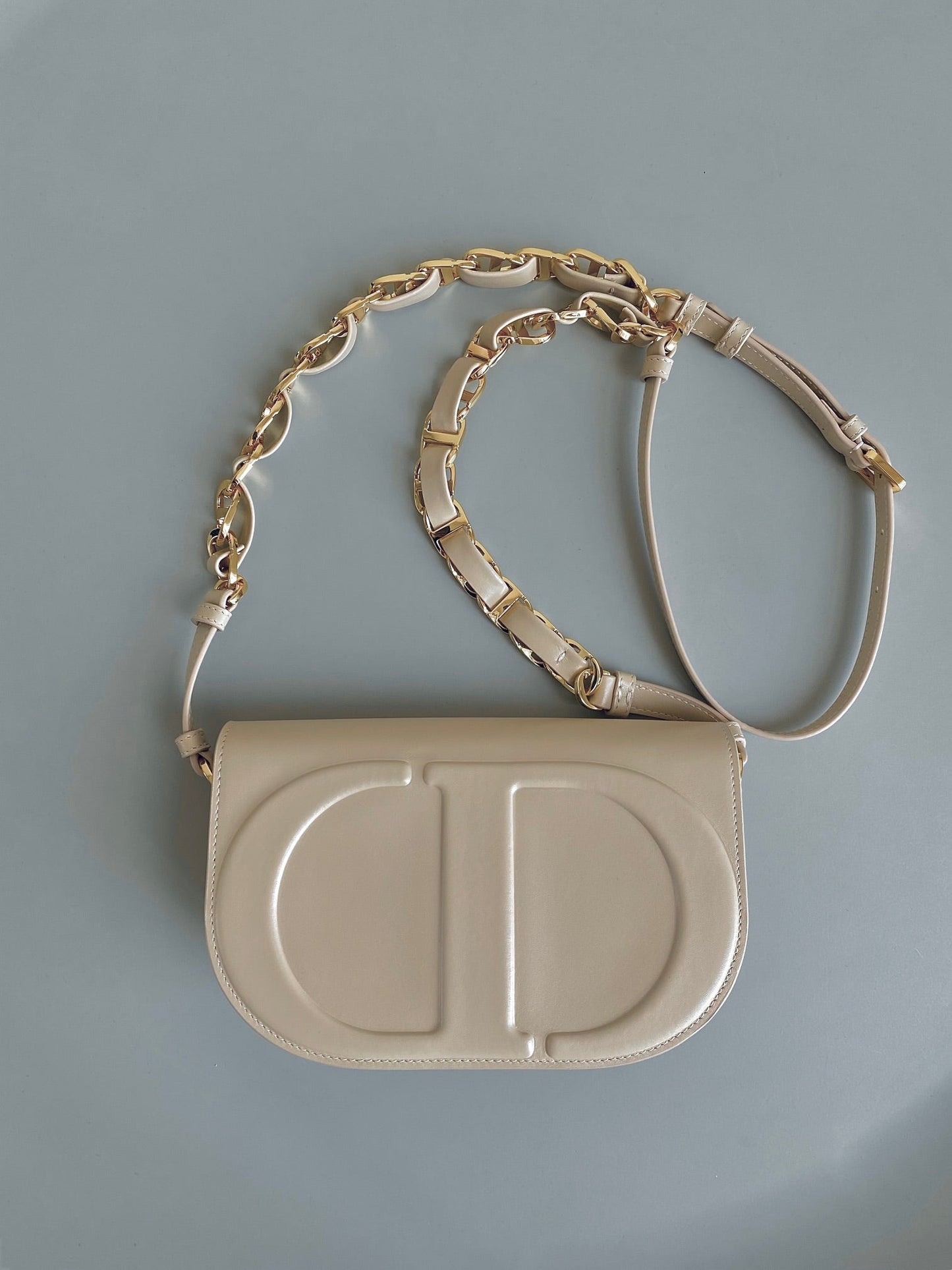 Luxury DiorSIGNATURE HOBO 21 BAG IN BEIGE CALFSKIN