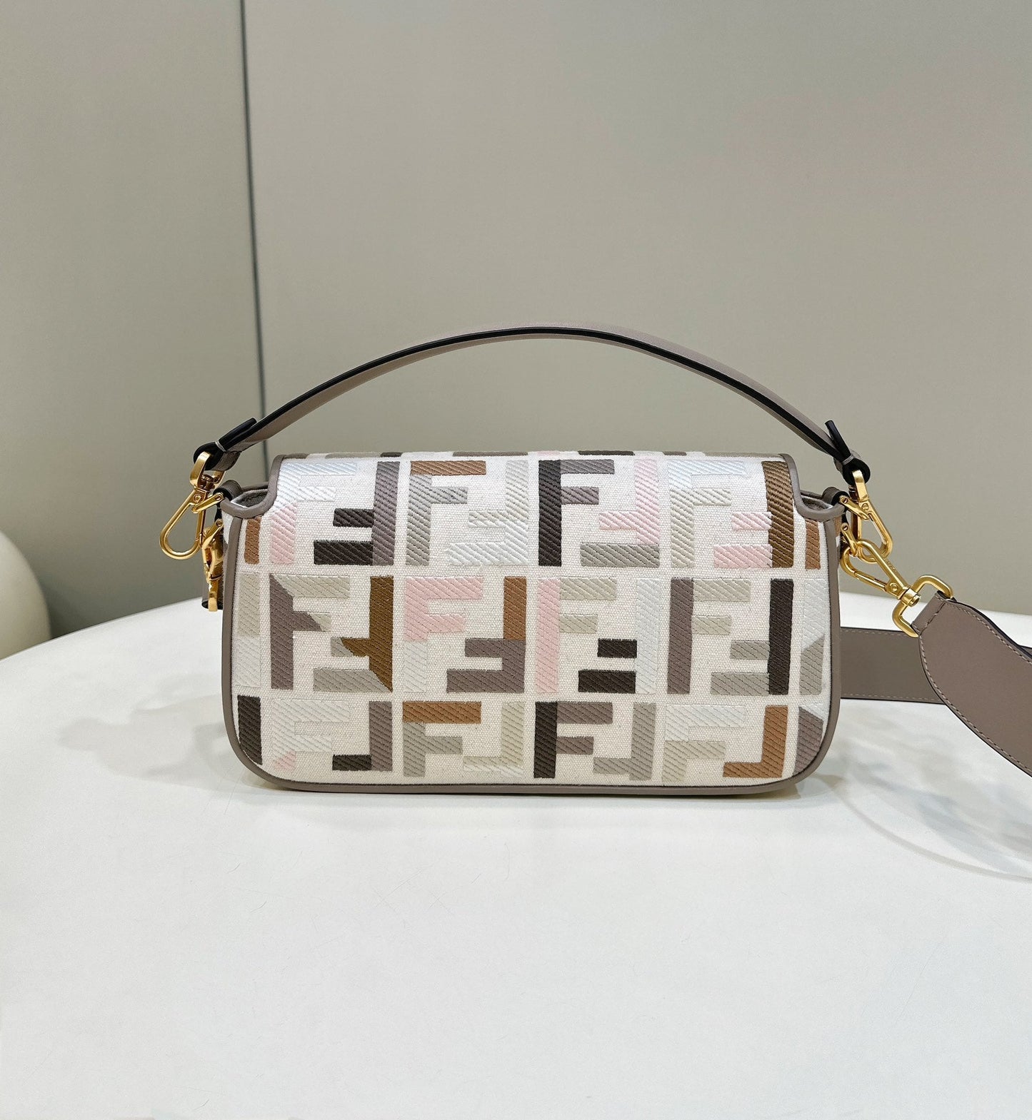 Luxury FendiBAGUETTE CANVAS 27 BAG GREY STRAP WITH MULTICOLOUR EMBROIDERY GOLD HARDWARE