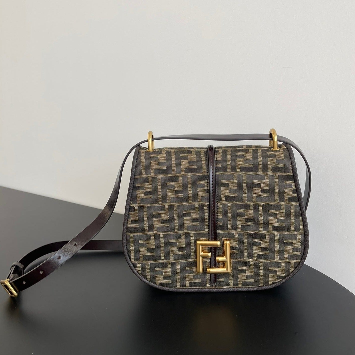 Luxury Fendicmon medium 25cm brown ff jacquard fabric calfskin