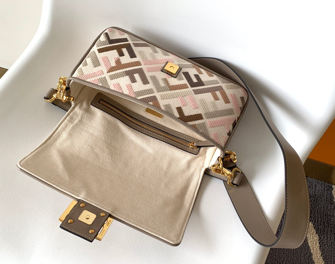 Luxury FendiFend Baguette White Brown and Multicolour Canvas Bag 27 with FF Embroidery Ghw