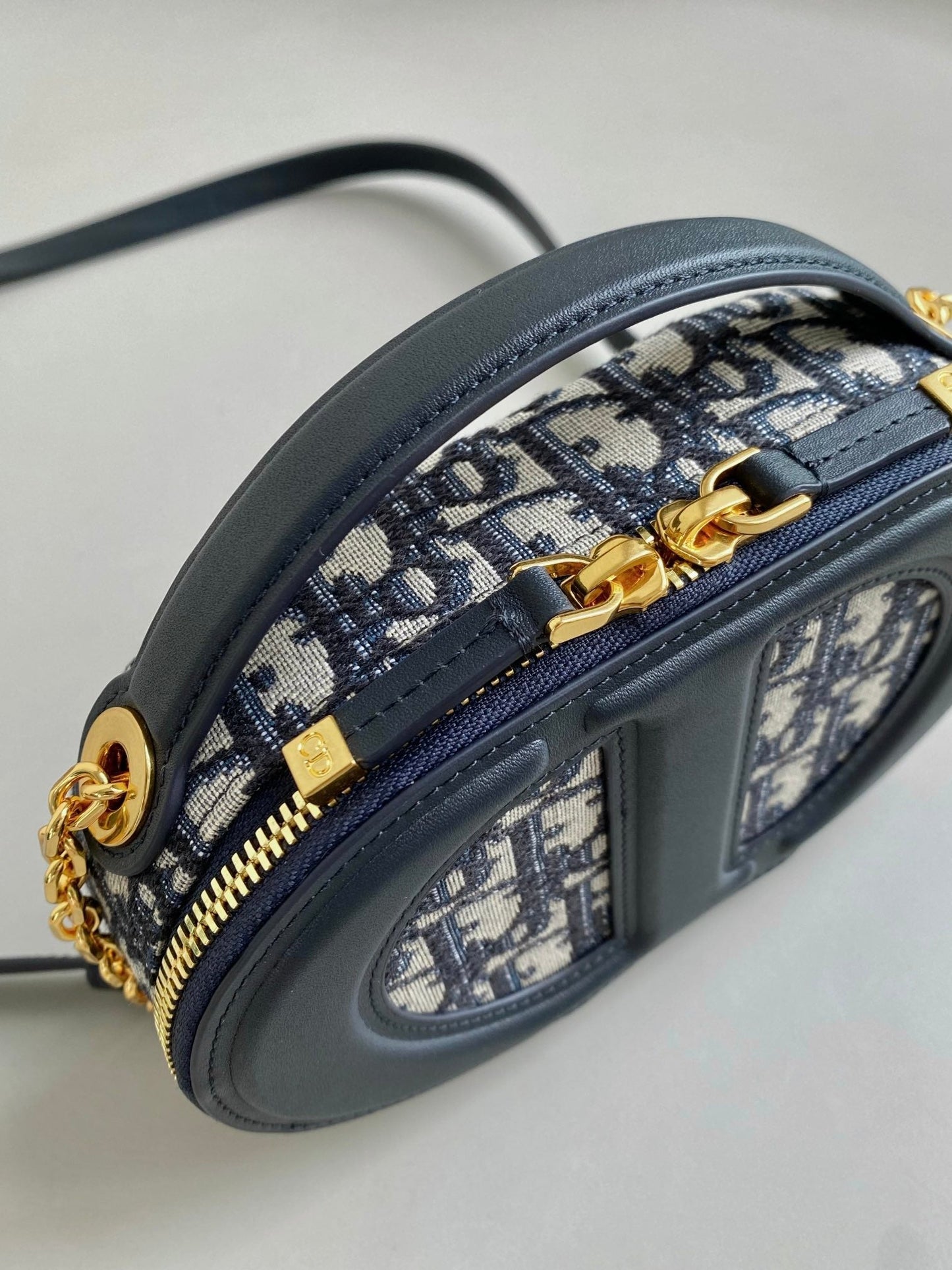 Luxury DiorSIGNATURE 18 OVAL BAG IN BLUE OBLIQUE JACQUARD