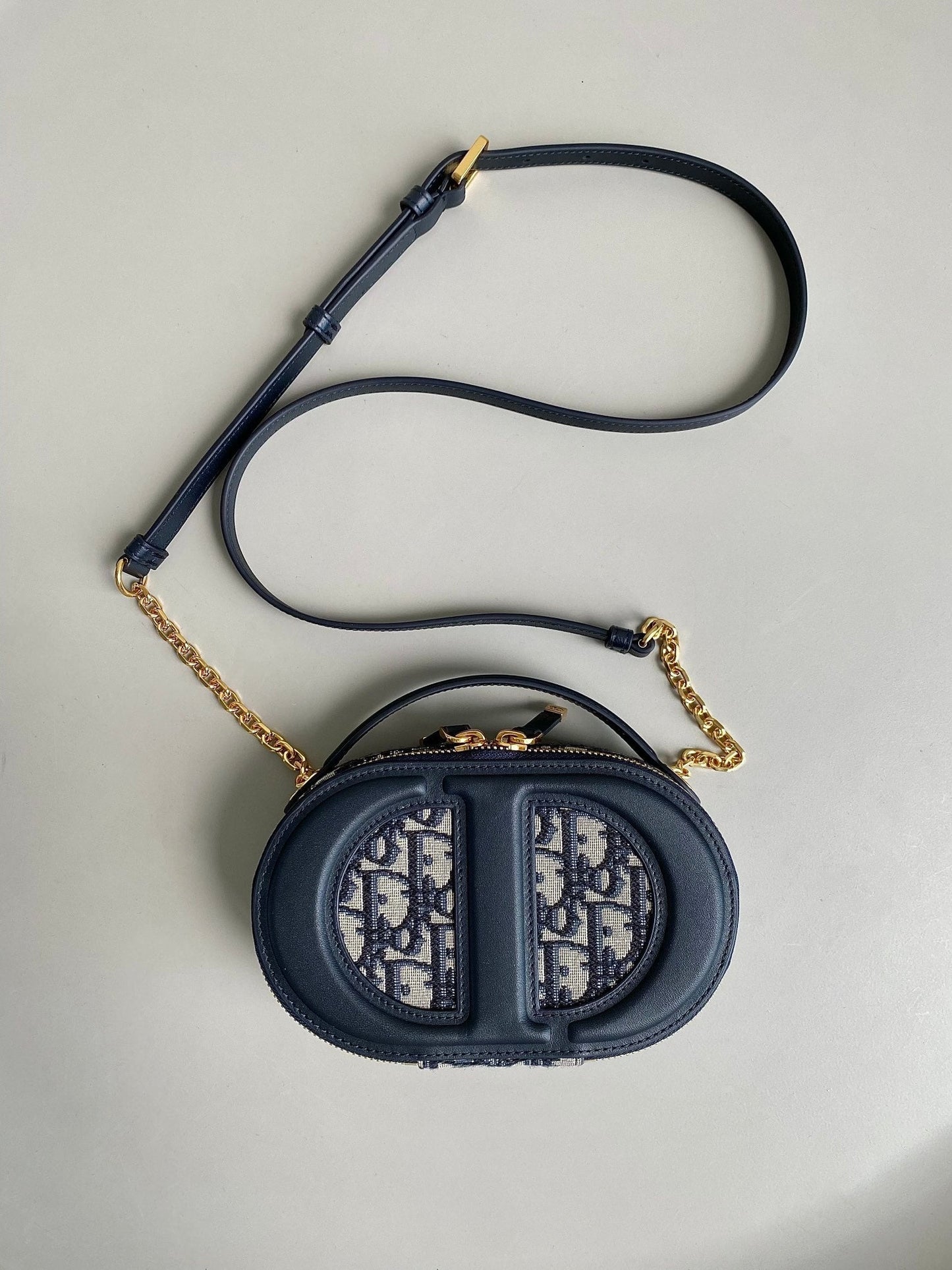 Luxury DiorSIGNATURE 18 OVAL BAG IN BLUE OBLIQUE JACQUARD