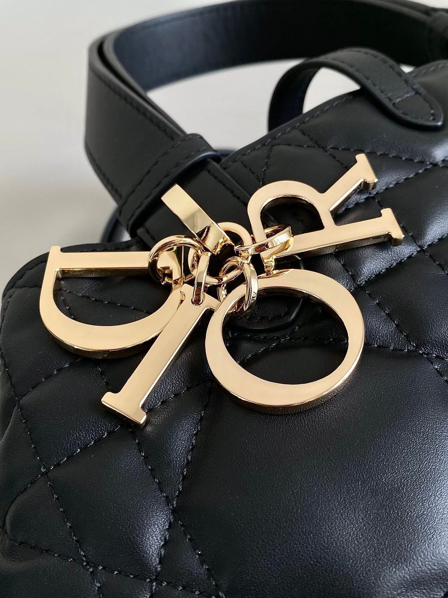 Luxury Diormedium toujours 28 black calfskin