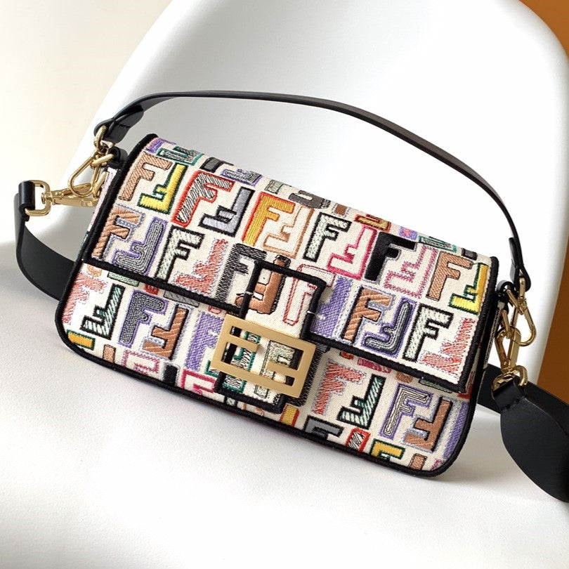 Luxury FendiFend Baguette Black and Multicolour Canvas Bag 27 with FF Embroidery Ghw