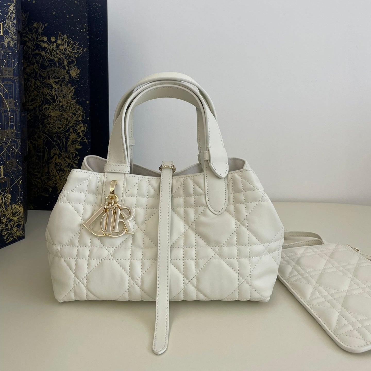 Luxury DiorToujour 23 Bag White Lambskin