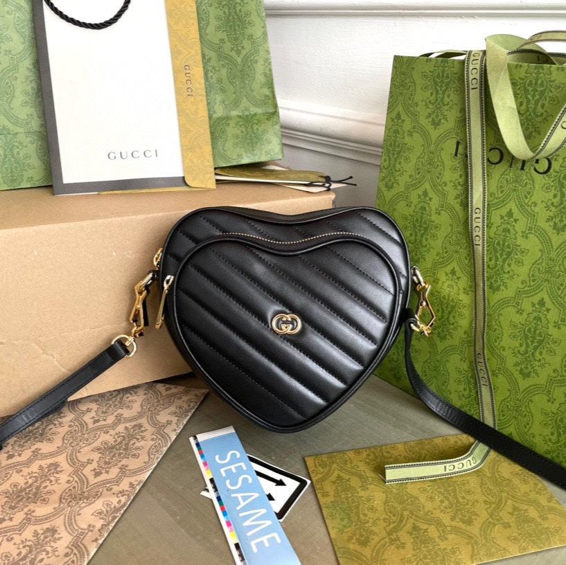 Luxury Gucci MARMONT HEART BAG 20 IN BLACK CALFSKIN GOLD HARDWARE
