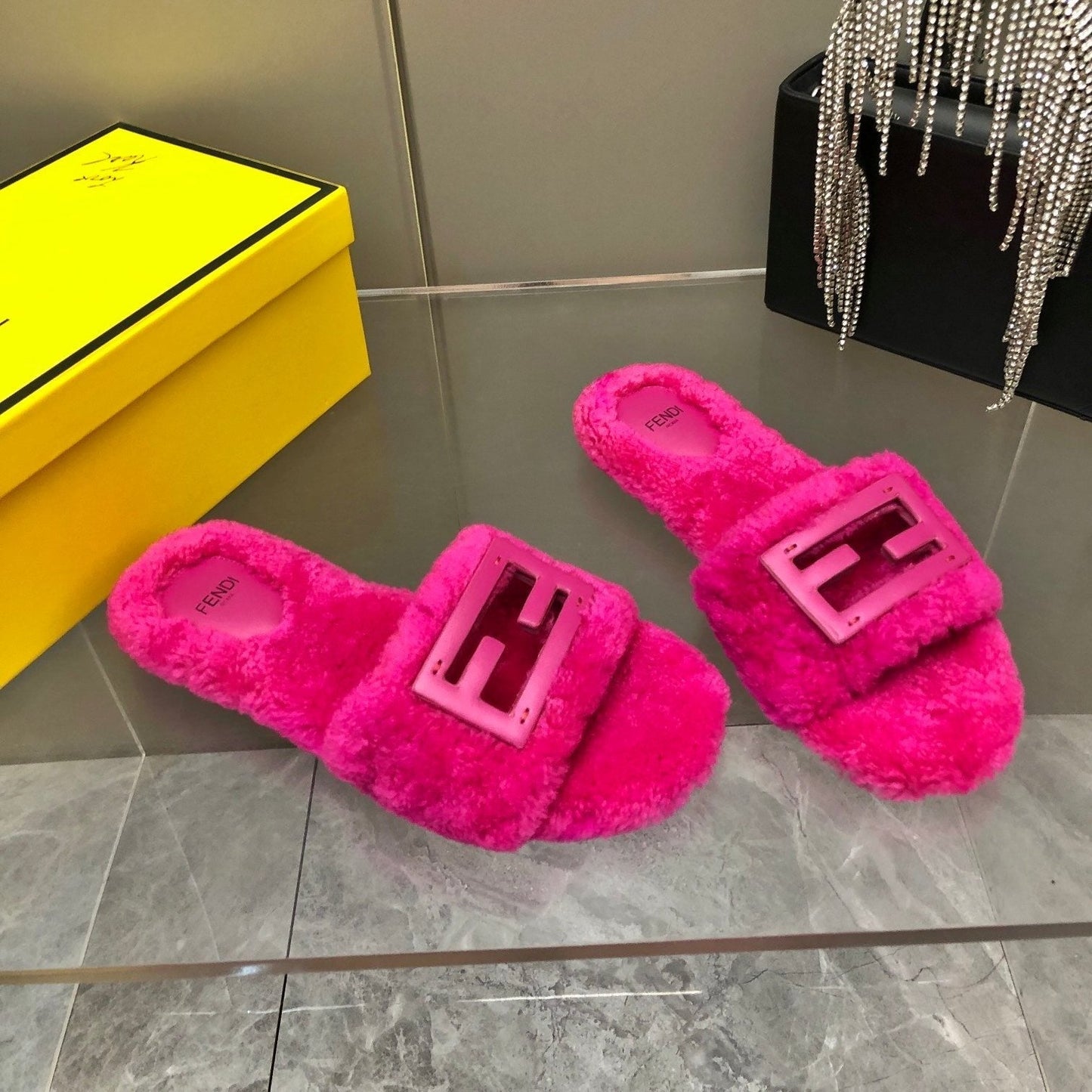 Luxury FendiLuxury FendiBAGUETTE SLIDE SLIPPERS IN DEEP PINK WOOL