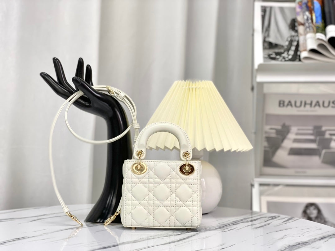 Luxury DiorMICRO LADY 12 BAG IN WHITE LAMBSKIN