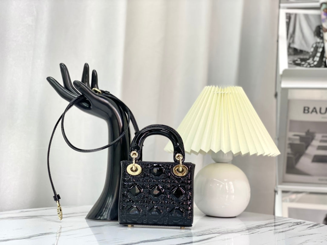 Luxury DiorMICRO LADY 12 BAG IN GLOSSY BLACK LAMBSKIN
