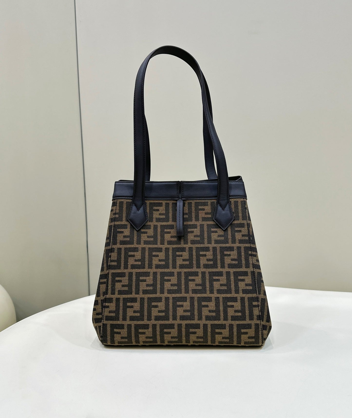 Luxury FendiLuxury FendiORIGAMI MEDIUM 27 BROWN MIX BLACK FF JACQUARD FABRIC BAG