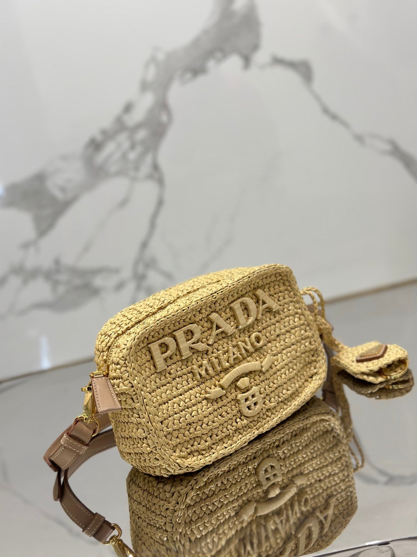 Luxury PradaCAMERA BAG 20 IN BEIGE WOVEN RAFFIA