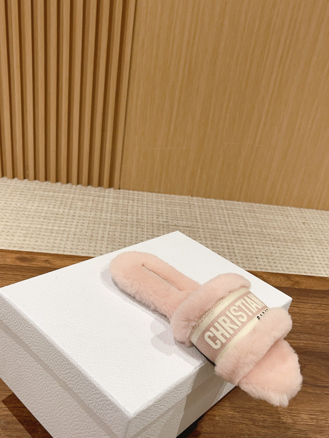 Luxury DiorDway Slide Pastel Pink Fleece Lining And Canvas Fabric