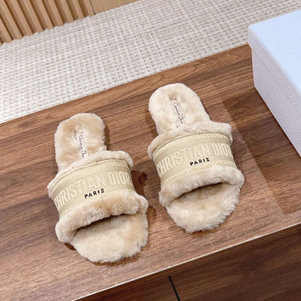Luxury DiorDway Slide Beige Fleece Lining And Canvas Fabric