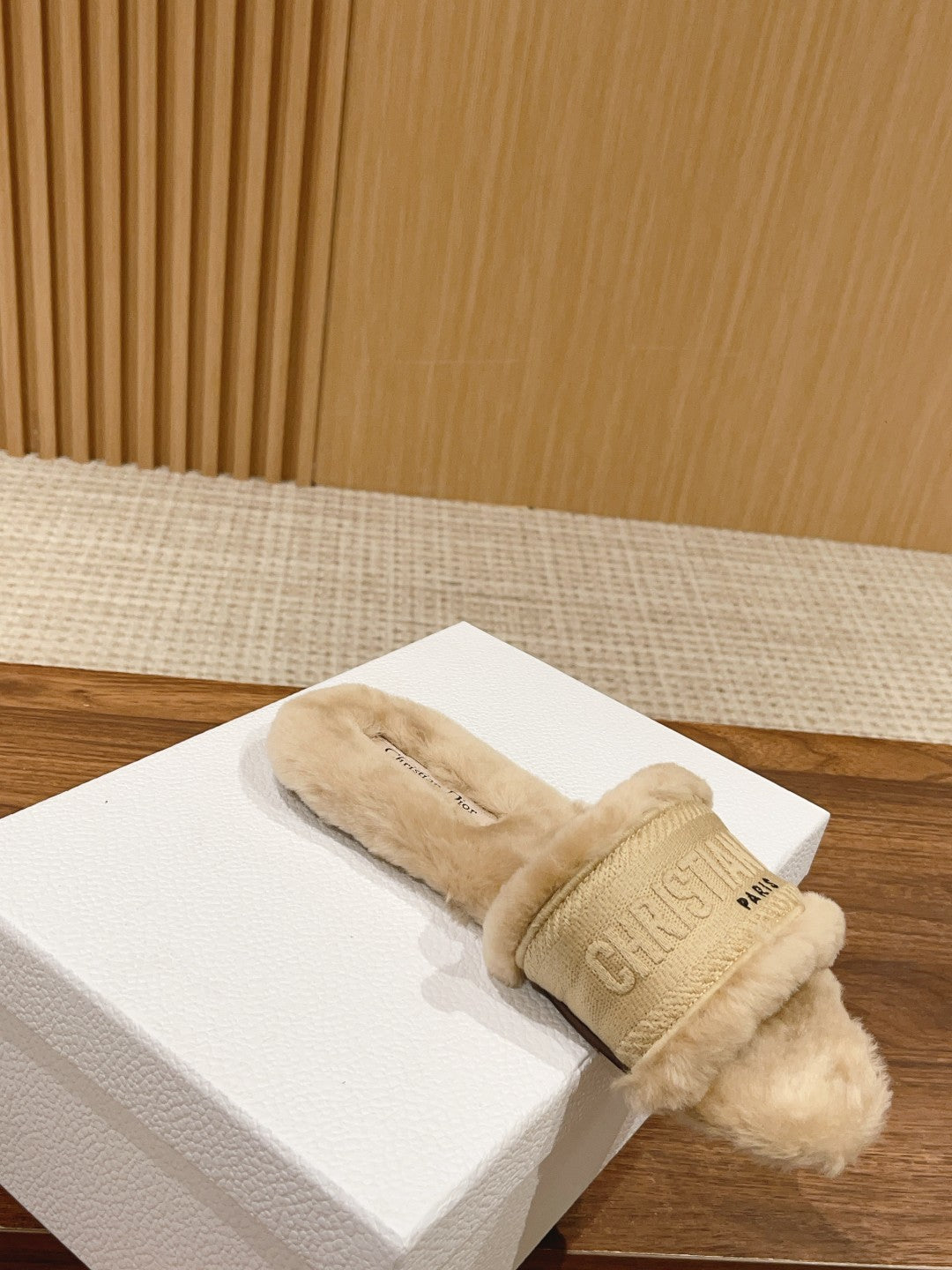 Luxury DiorDway Slide Beige Fleece Lining And Canvas Fabric