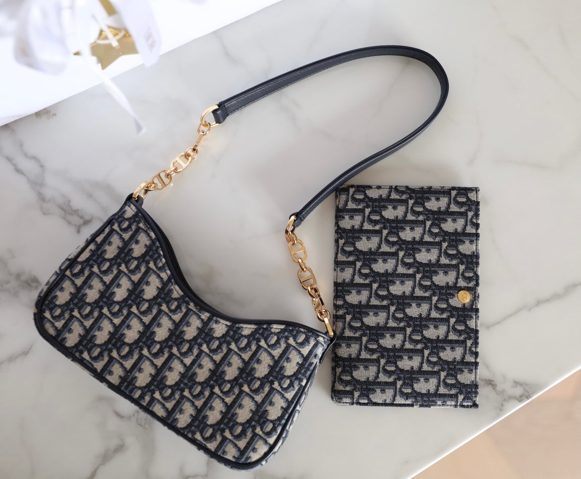 Luxury DiorMINI 21 CHAIN HANDBAG BLACK OBLIQUE JACQUARD