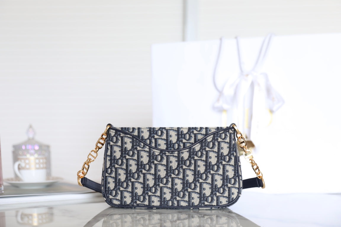 Luxury DiorMINI 21 CHAIN HANDBAG BLACK OBLIQUE JACQUARD