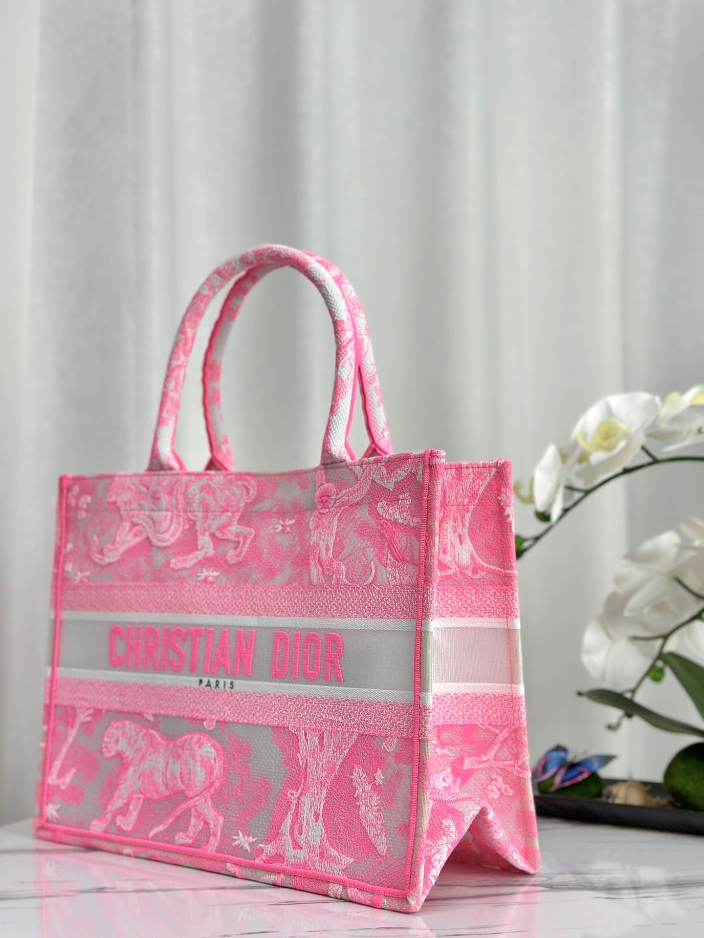 Luxury DiorMEDIUM BOOK TOTE 37 CANDY PINK MACROCANNAGE EMBROIDERY