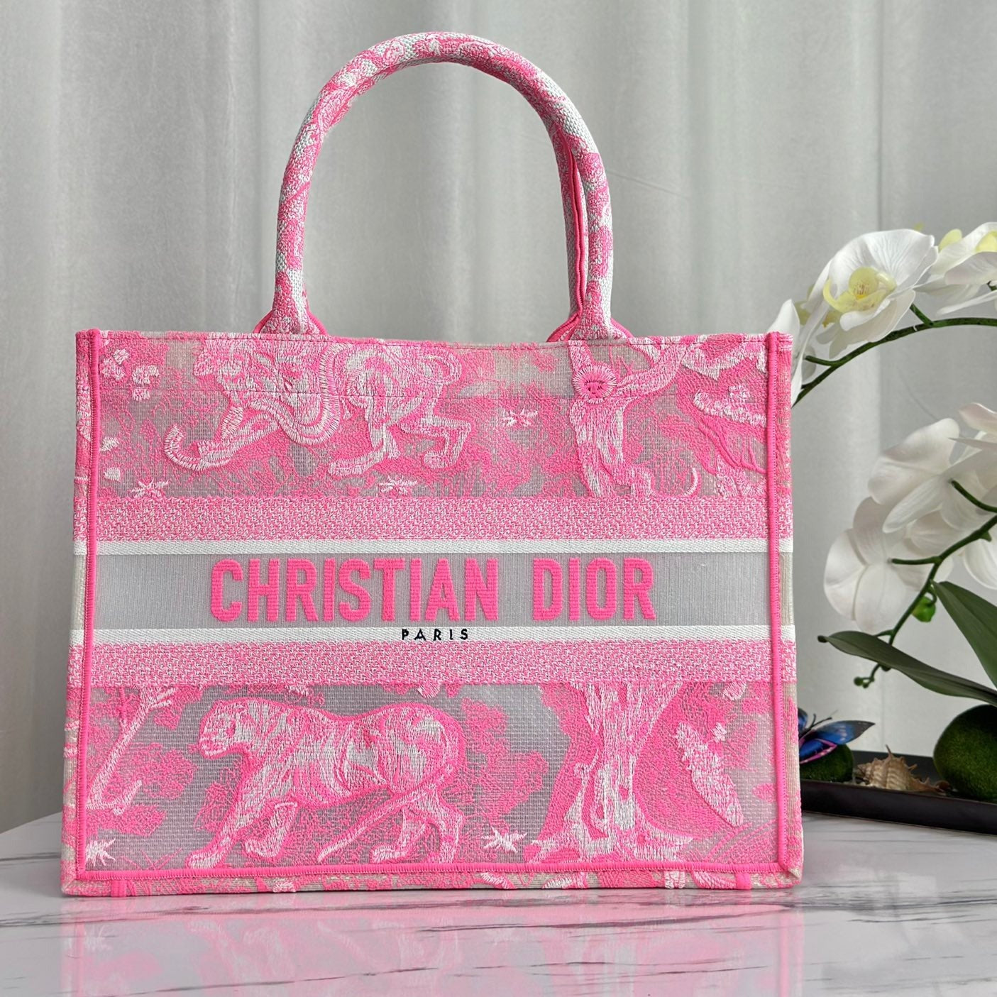 Luxury DiorMEDIUM BOOK TOTE 37 CANDY PINK MACROCANNAGE EMBROIDERY