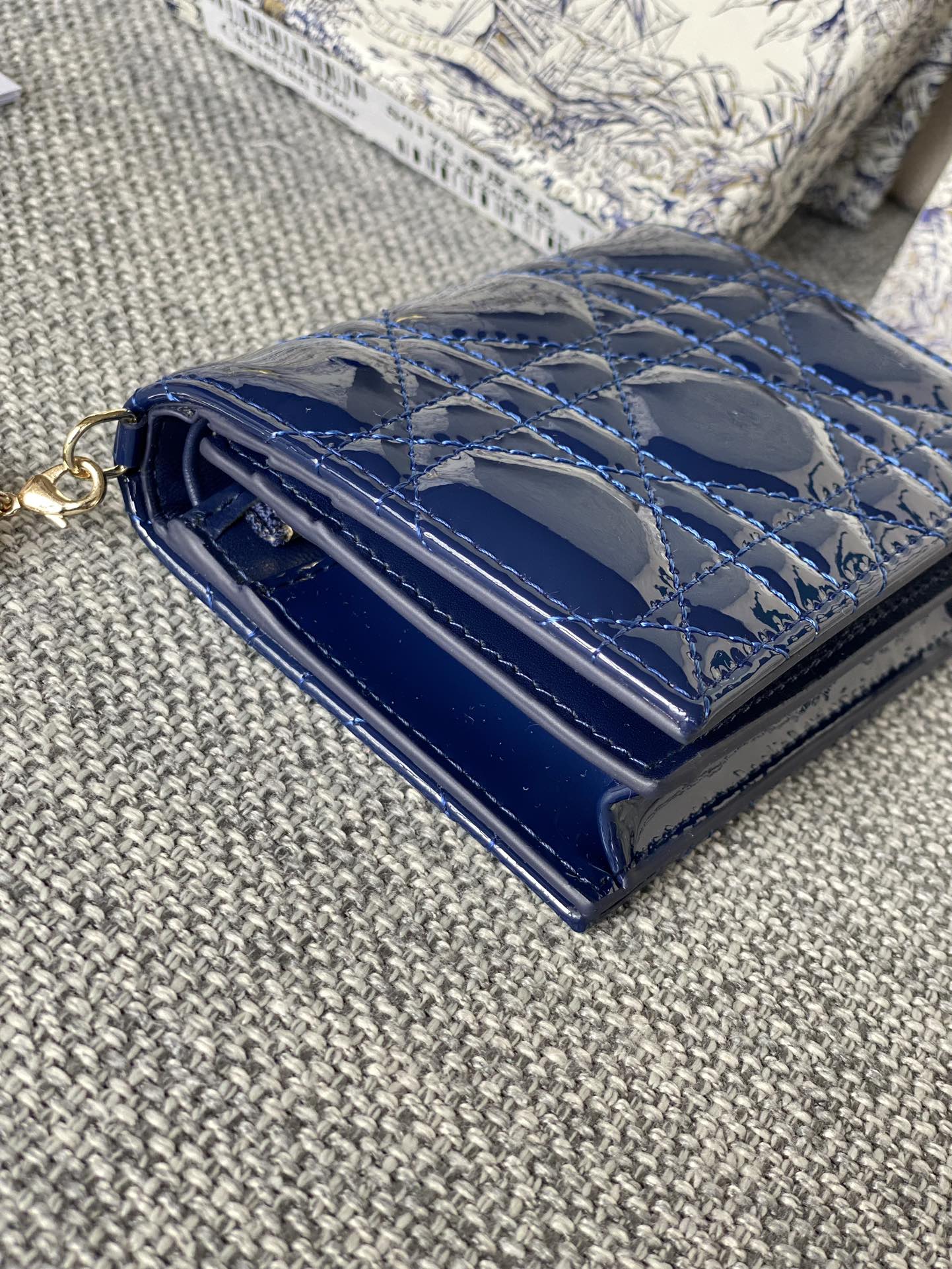 Luxury DiorCaro 11cm Compact Wallet Shiny Blue Calfskin