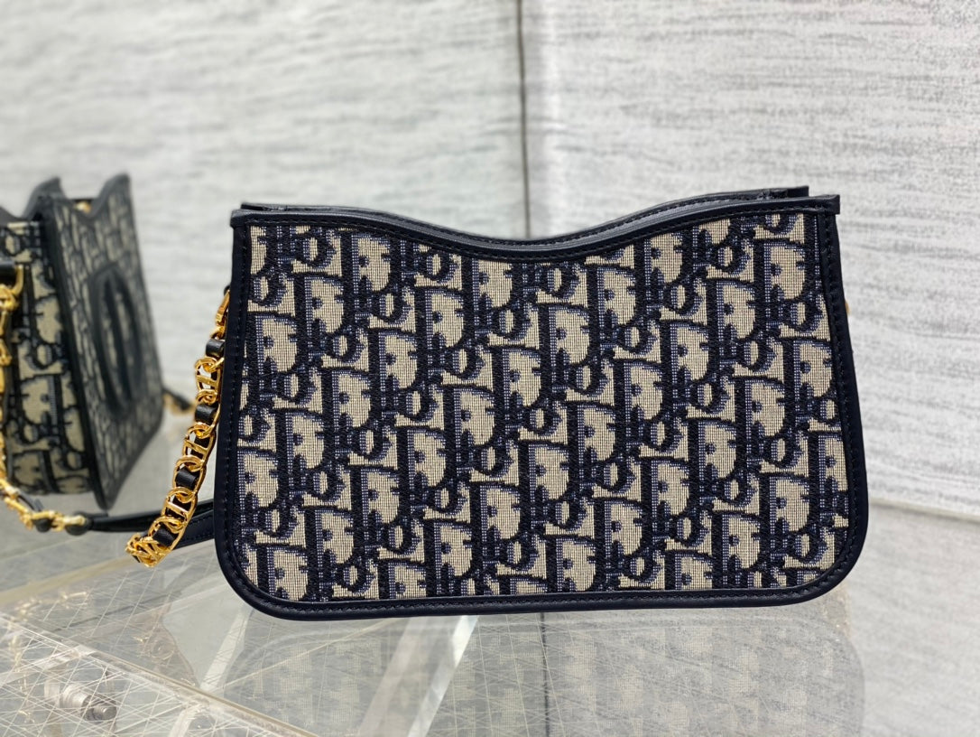 Luxury DiorHOBO SIGNATURE 23  BAG IN BLACK BEIGE PATTERN LAMBSKIN