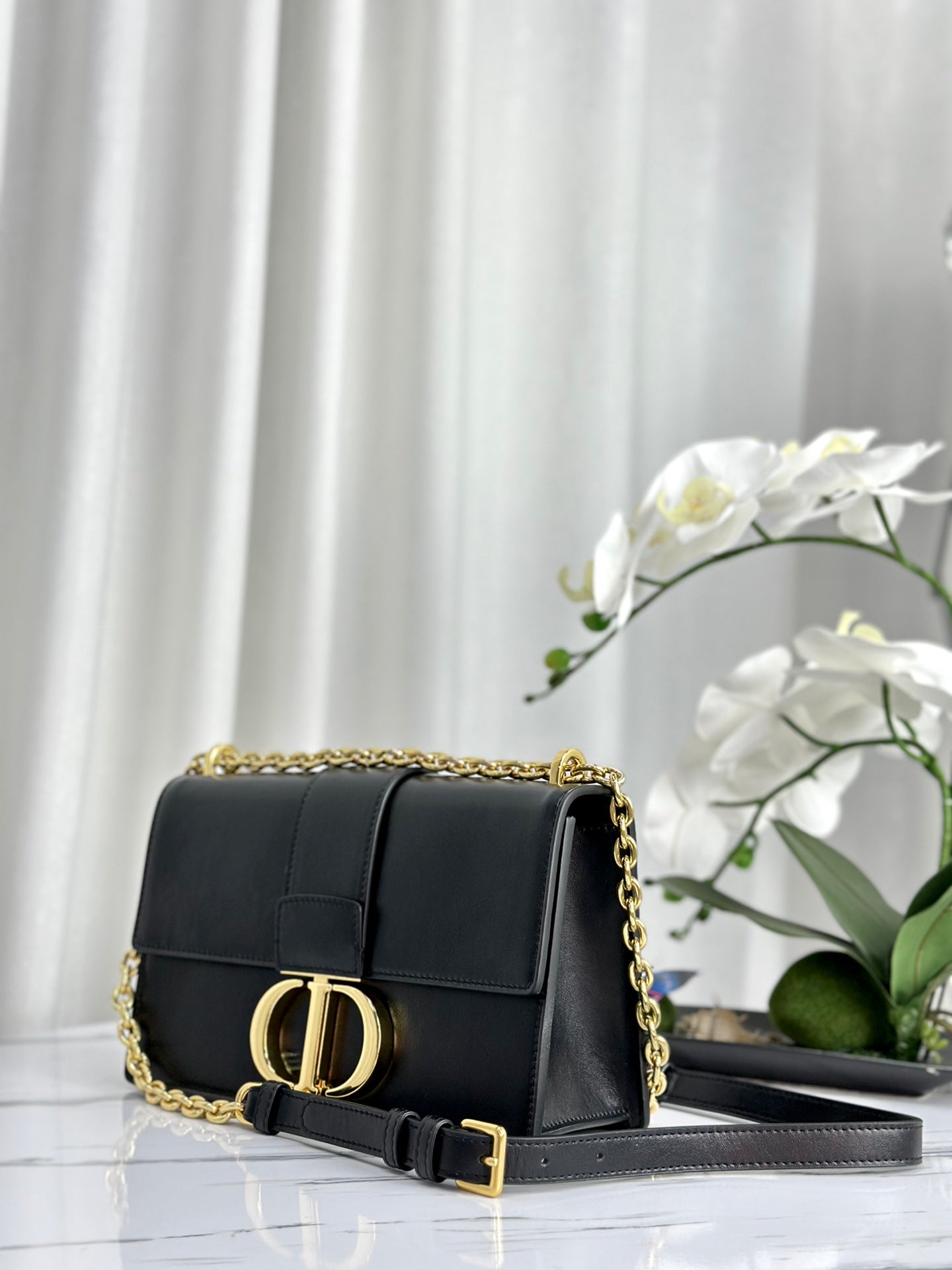 Luxury DiorMONTAIGNE 25 BAG IN BLACK CALFSKIN
