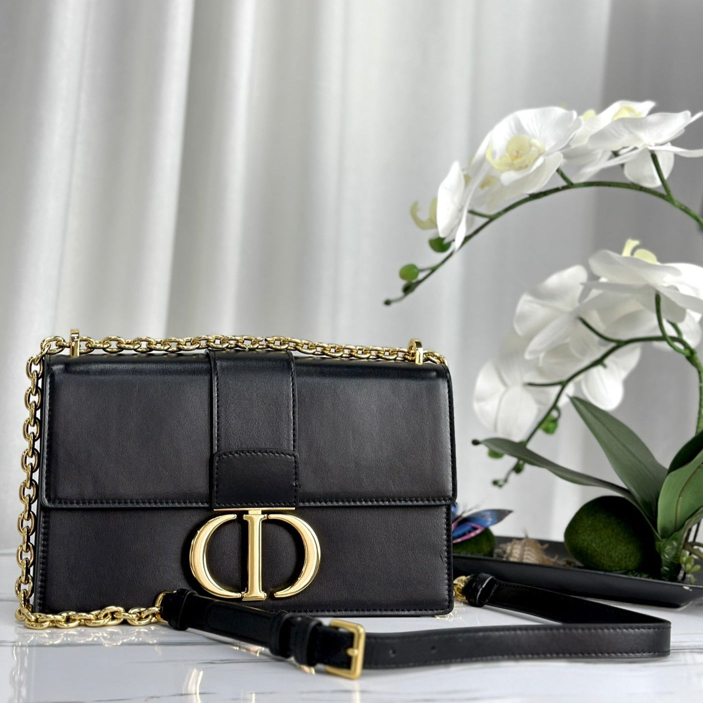 Luxury DiorMONTAIGNE 25 BAG IN BLACK CALFSKIN