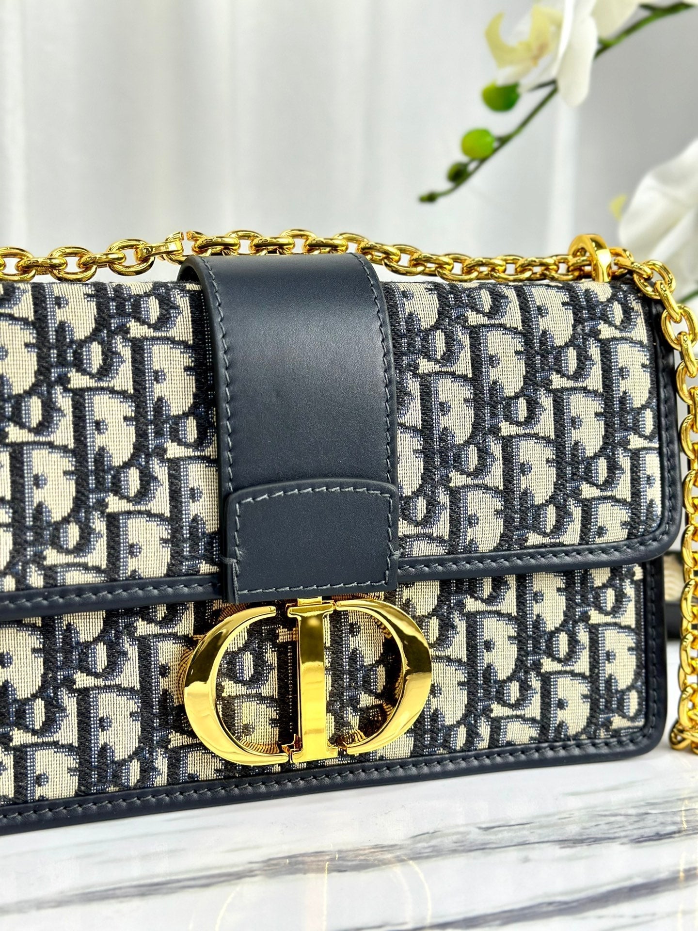 Luxury DiorMONTAIGNE 25 BAG IN  BLUE OBLIQUE JACQUARD