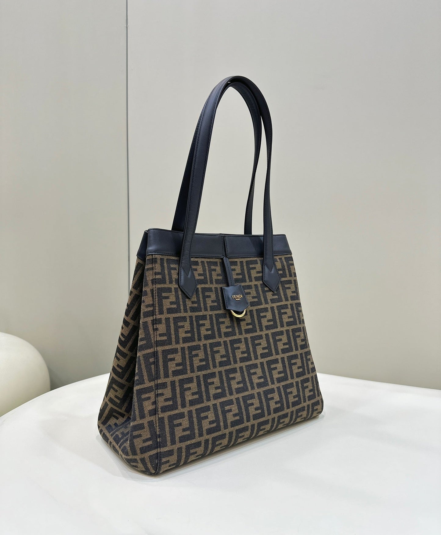 Luxury FendiLuxury FendiORIGAMI LARGE 33 BROWN MIX BLACK FF JACQUARD FABRIC BAG