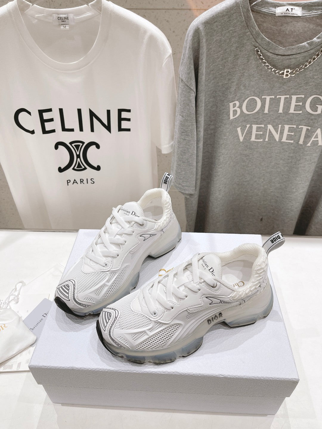 Luxury DiorVibe Sneaker White Polyester Mesh Fabric And Lambskin
