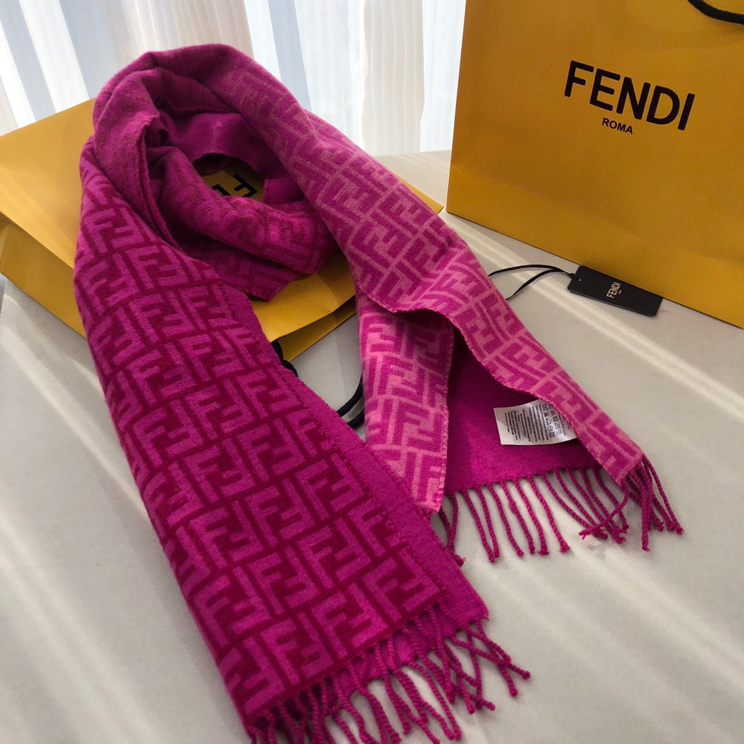 Luxury FendiFF 180 CM SCRAF IN MAGENTA PURPLE CASHMERE AND WOOL