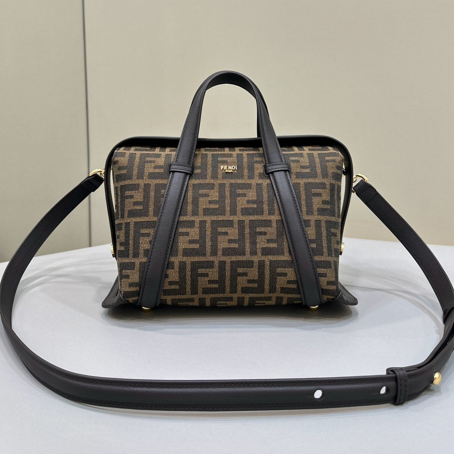 Luxury FendiLuxury Fendi27 BAG IN BROWN MIX BLACK JACQUARD FABRIC WITH CALFSKIN
