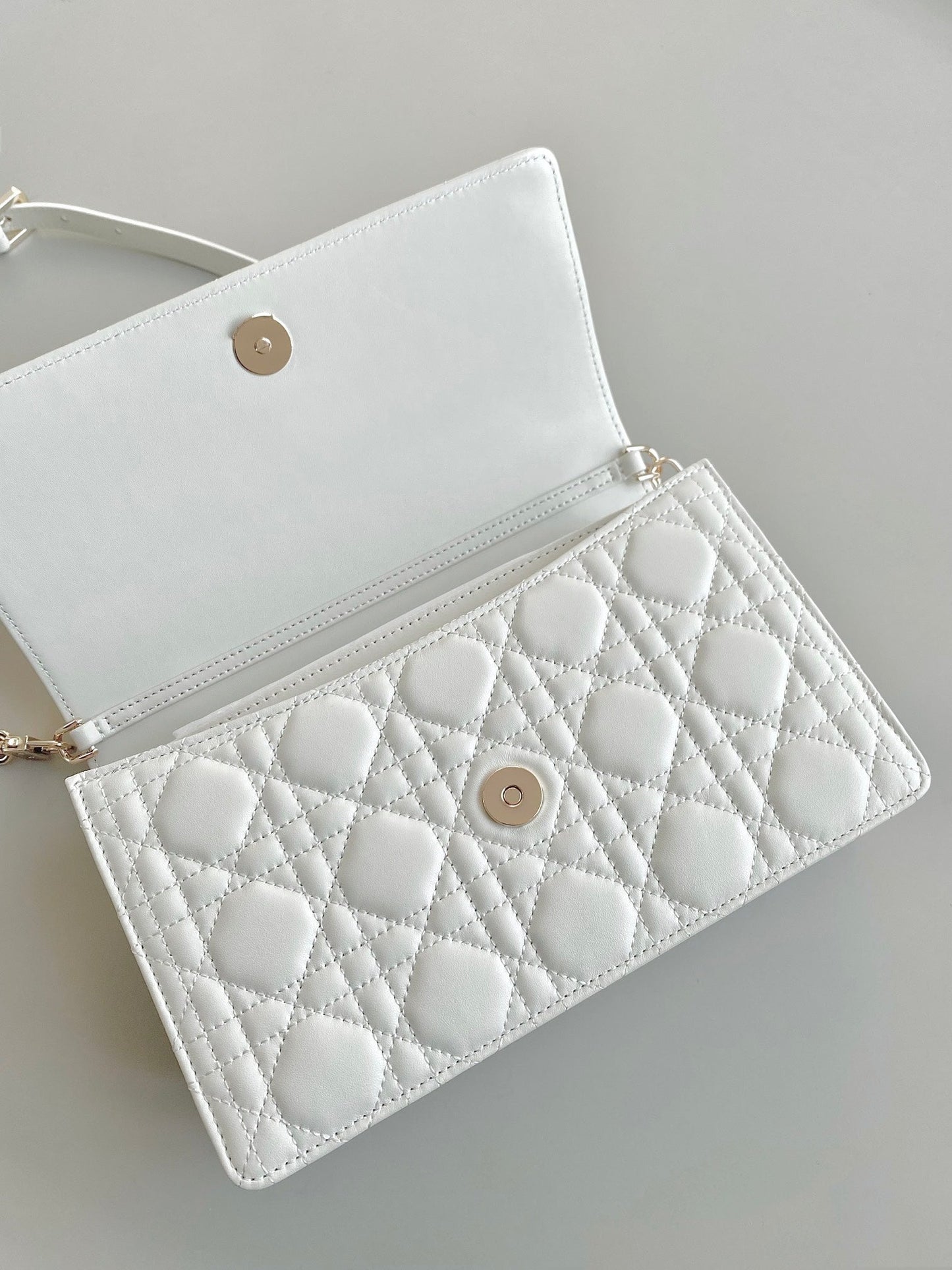 Luxury DiorMISS LADY 24 LARGE BAG IN WHITE LAMBSKIN