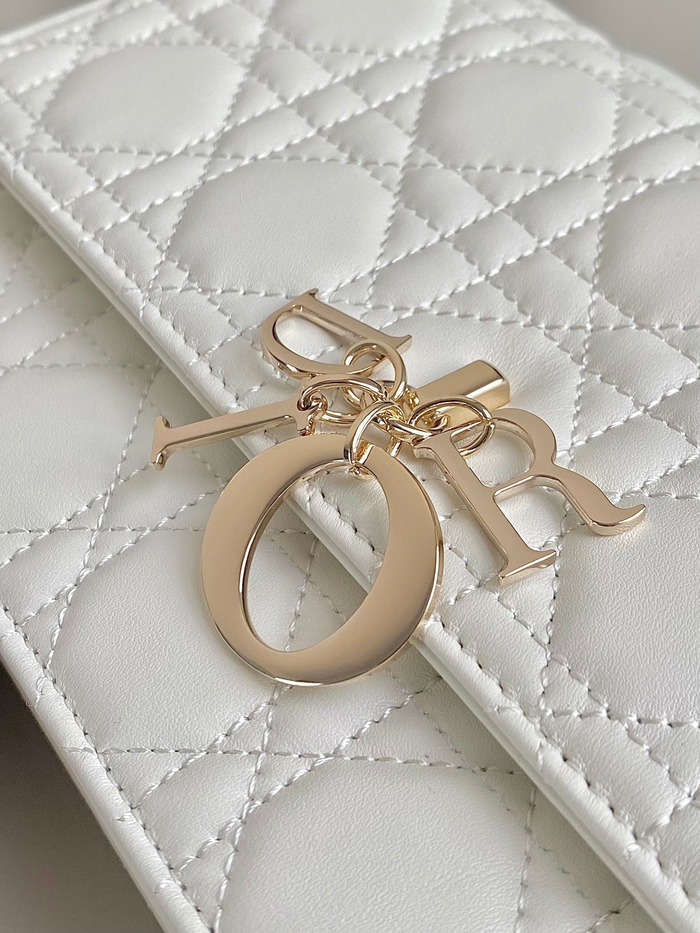 Luxury DiorMISS LADY 24 LARGE BAG IN WHITE LAMBSKIN