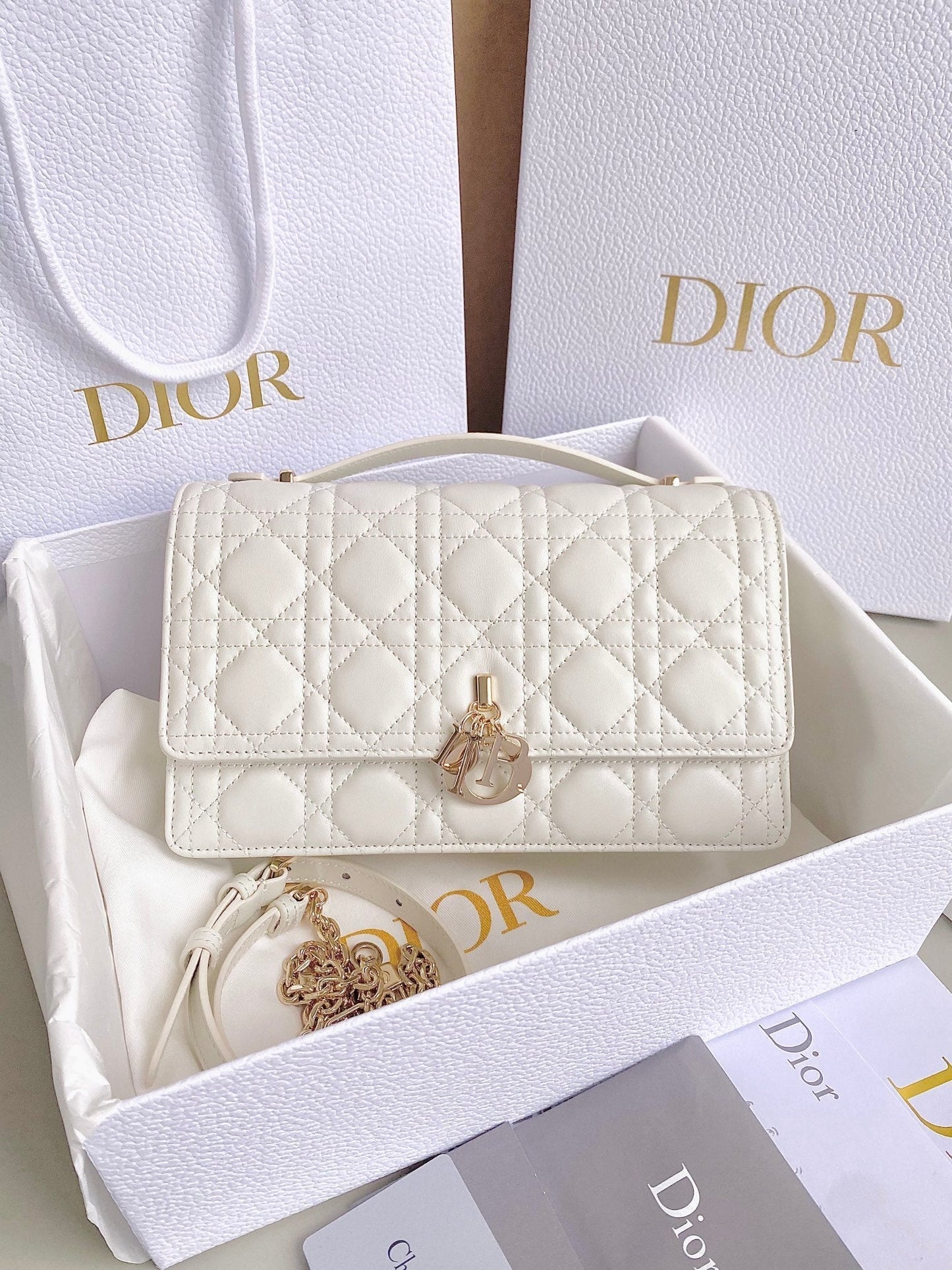 Luxury DiorMISS LADY 24 LARGE BAG IN WHITE LAMBSKIN