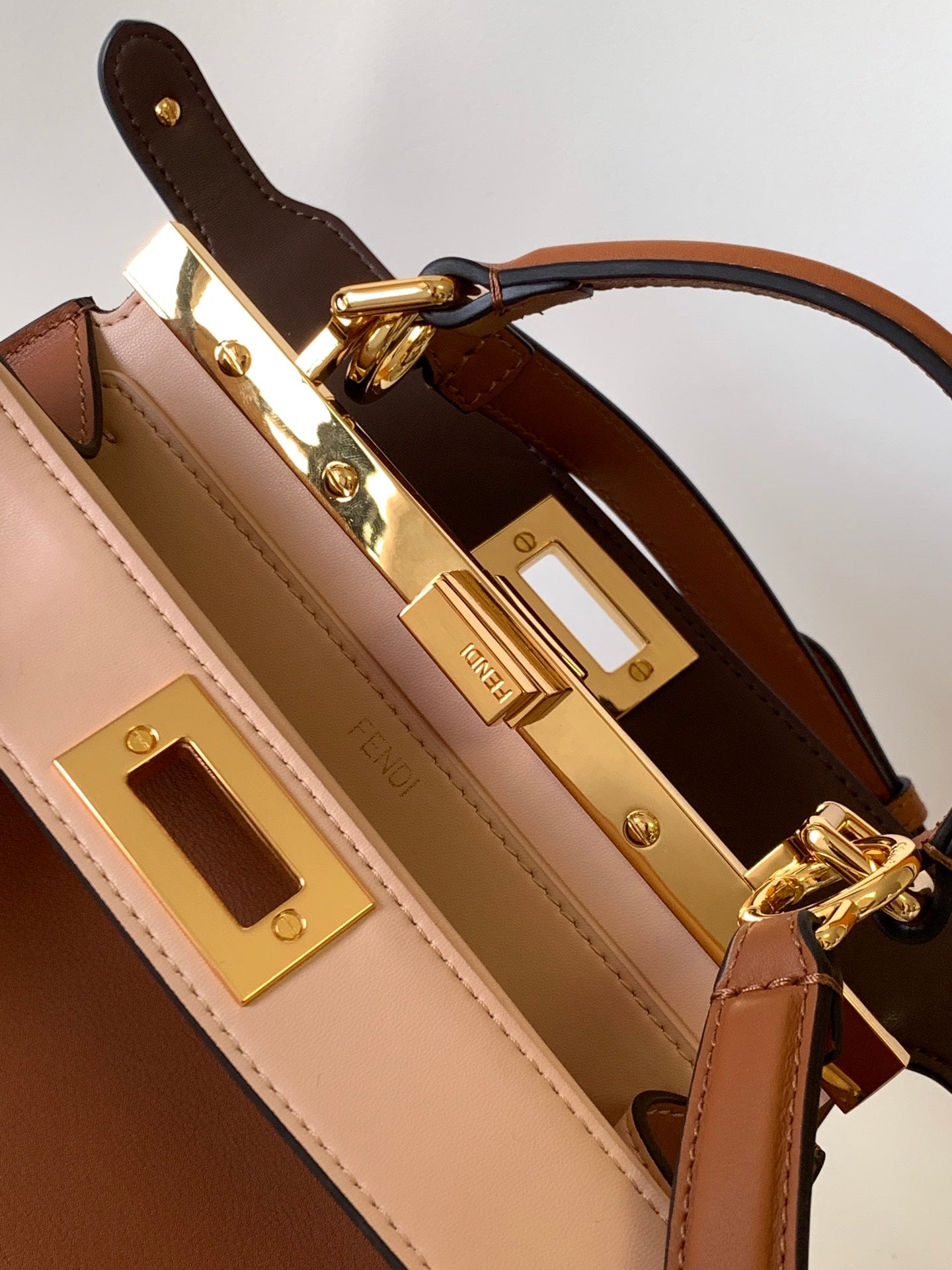 Luxury FendiPeekaboo ISeeU Small 27cm Bag gold lambskin gold hardware
